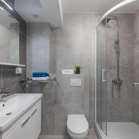 Modern With Swimming Pool And Sea View