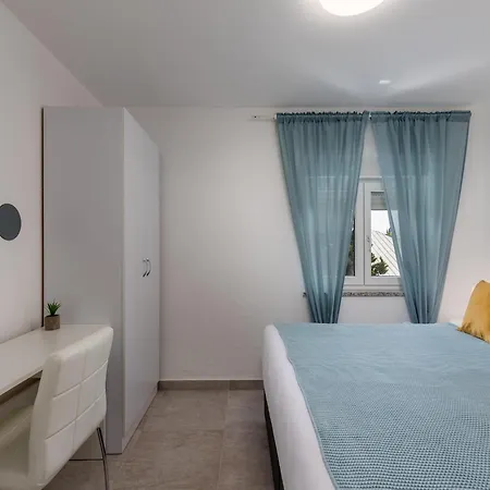 Modern With Swimming Pool And Sea View